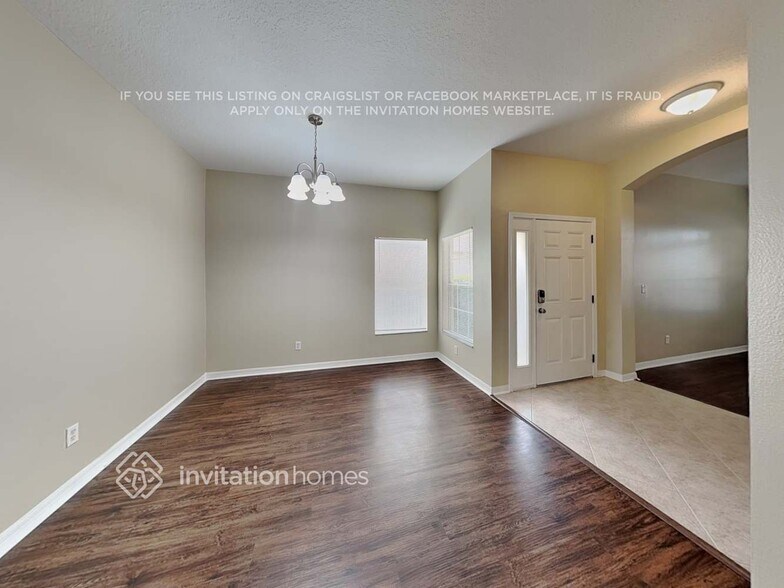 Building Photo - 9342 Beaufort Ct