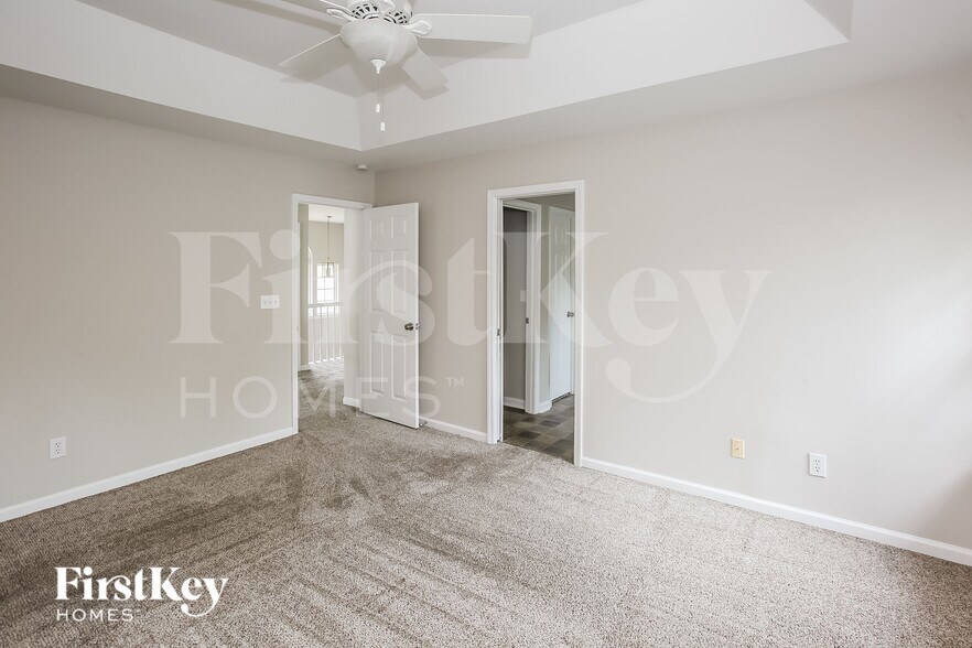 Building Photo - 2516 Macie Glen Ct