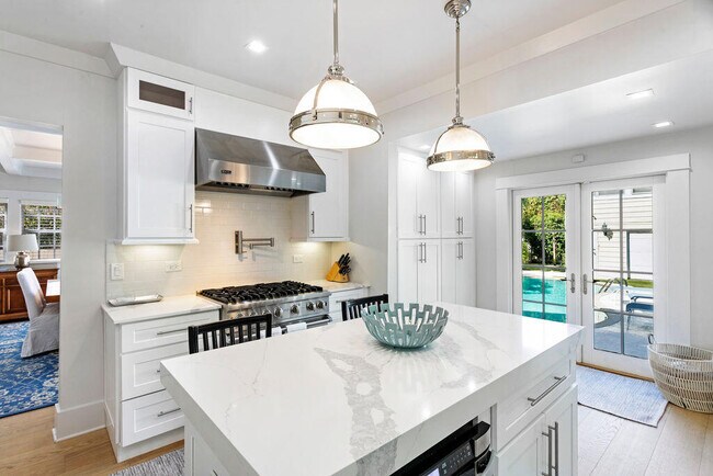 Building Photo - 141 Australian Ave