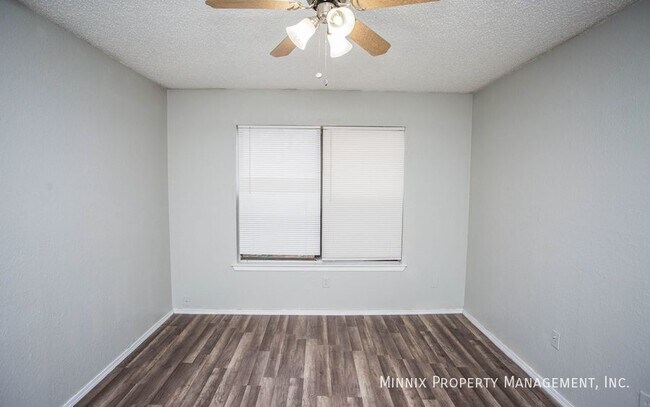 Building Photo - 7402 Waco Ave