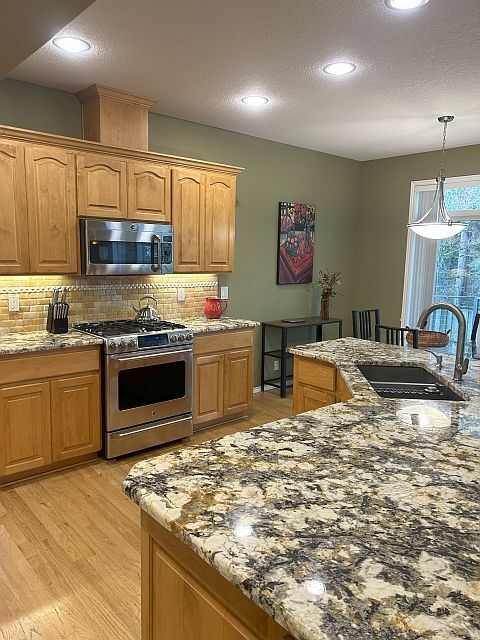 Building Photo - 13295 SE Sunsprite Ct