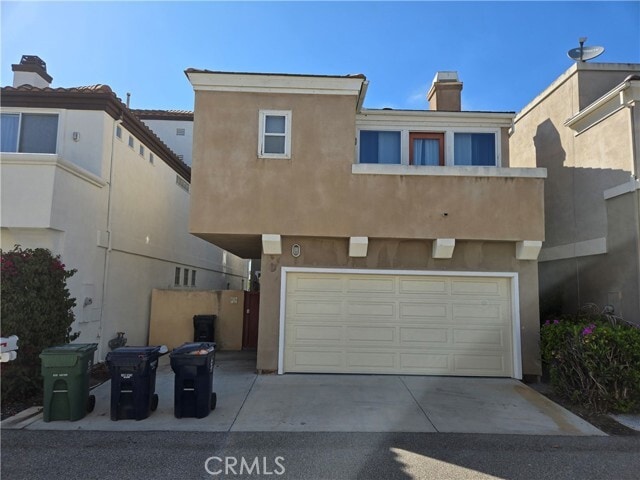 Building Photo - 624 Goldenwest St