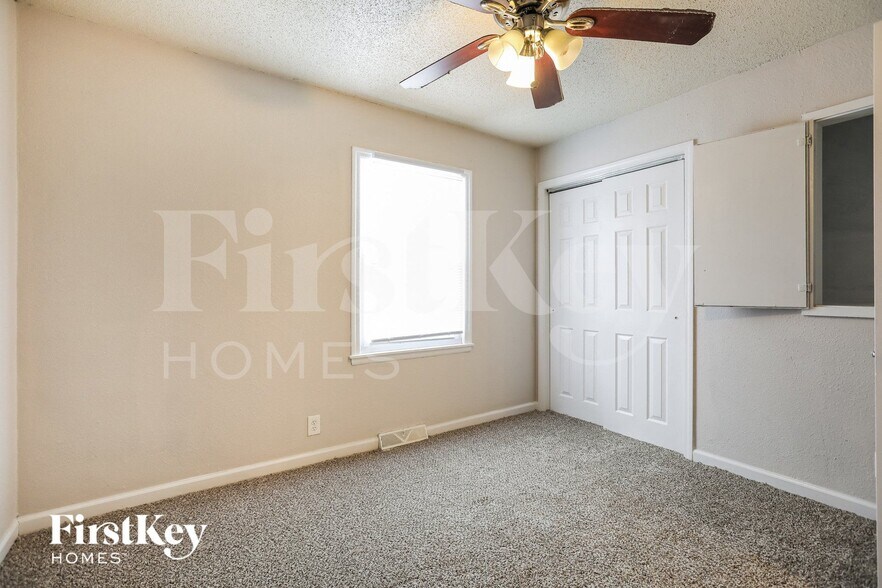 Building Photo - 9817 Hardesty Ave