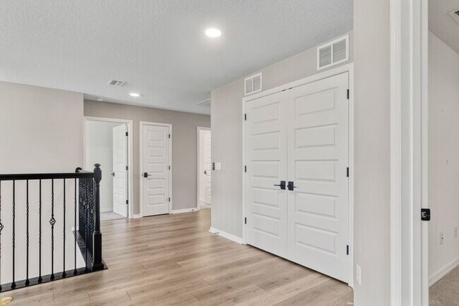 Building Photo - Discover luxury living in the gated Whispe...