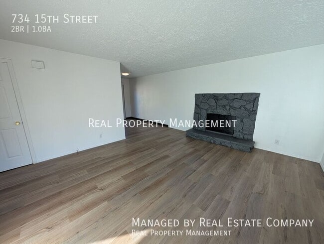 Building Photo - 734 15th St