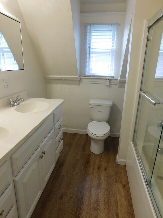 Bathroom #2 (double sinks) - 429 Stanwood St