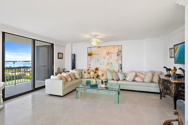 Building Photo - 3300 S Ocean Blvd