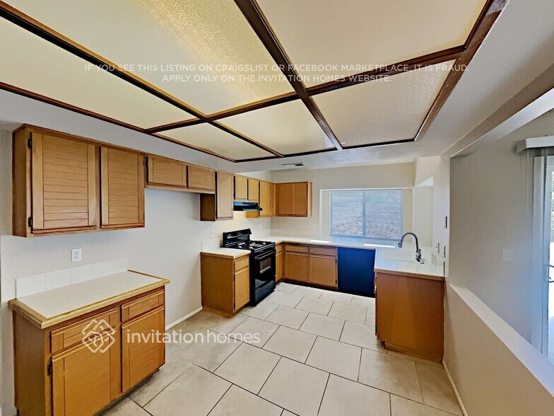 Building Photo - 44200 Compiegne Dr