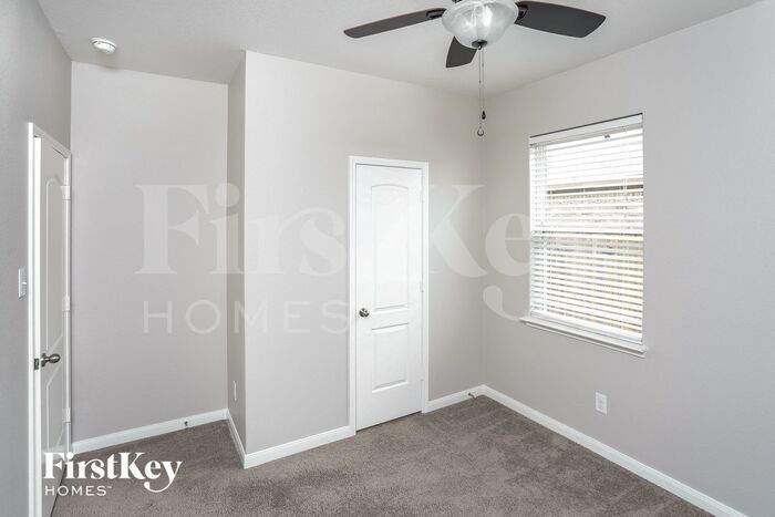 Building Photo - 4100 Elderberry St