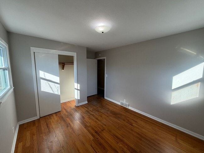 Building Photo - 3-Bedroom Home with Garage & Basement – Easy Access to Dodge St. | 1,040 SF