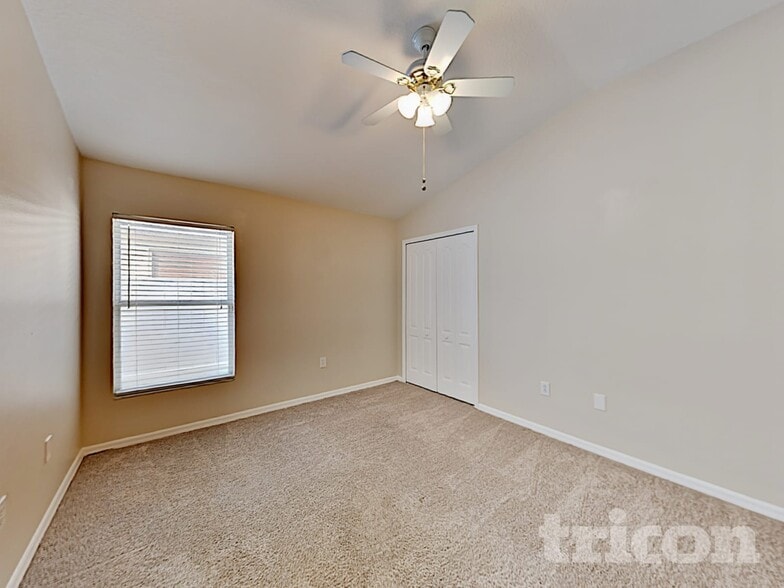 Building Photo - 1926 Sean Wood Cir