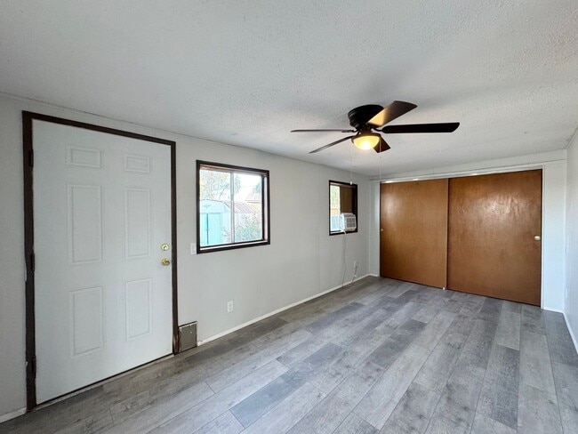 Building Photo - Cute Remodeled 3 Bedroom Home in Bullhead City, AZ