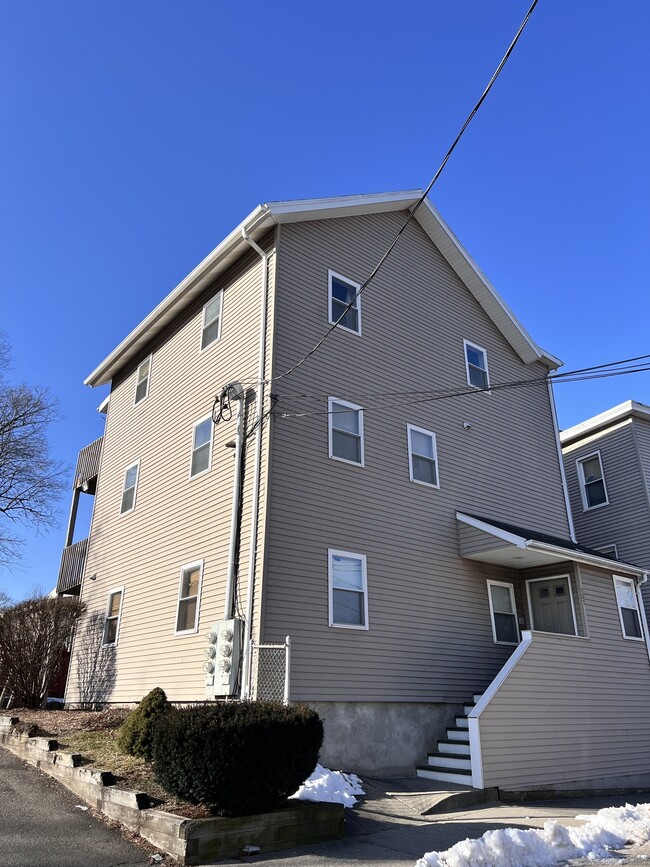 Primary Photo - 307 Washington Ave