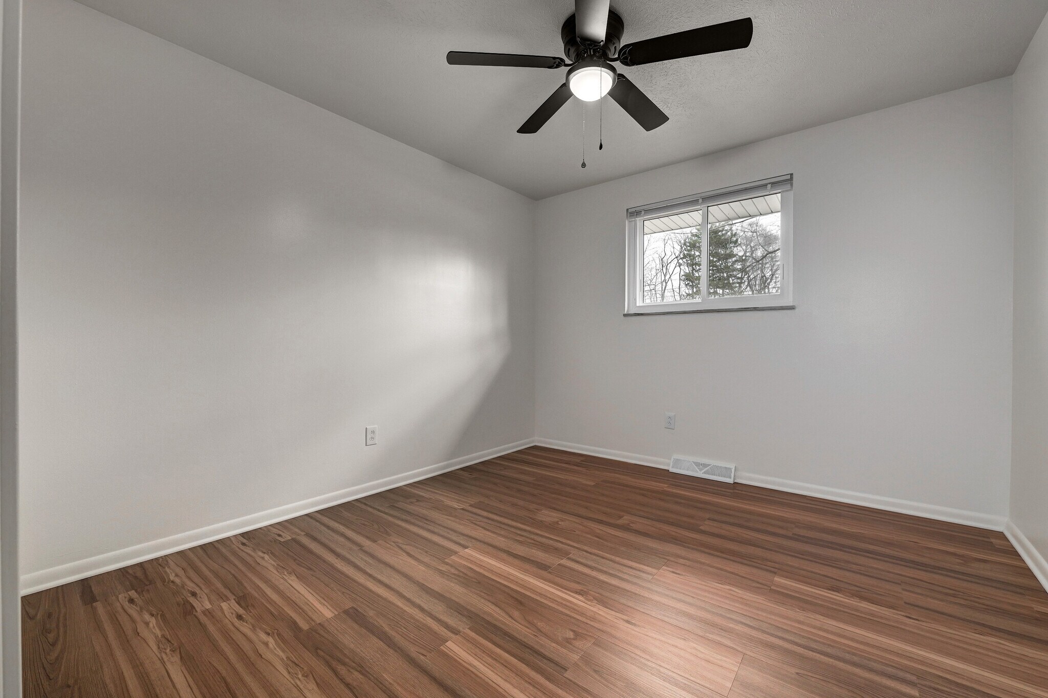 Building Photo - 2930 Northglen Dr