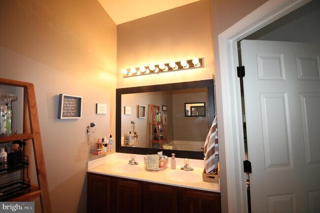 Building Photo - 416 Kilgrass Terrace