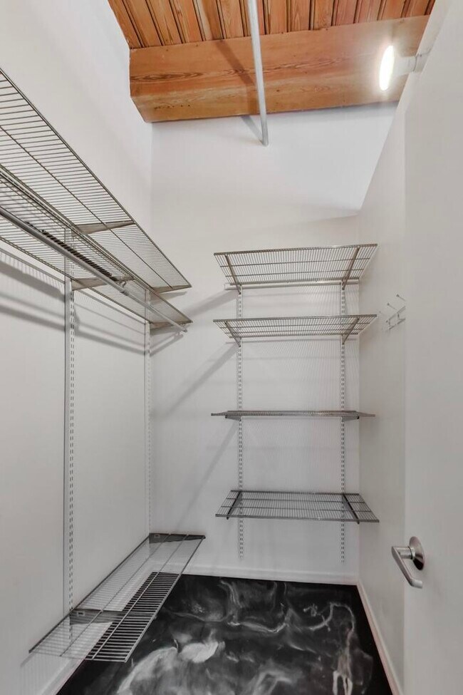 Building Photo - 1133 S Wabash Ave