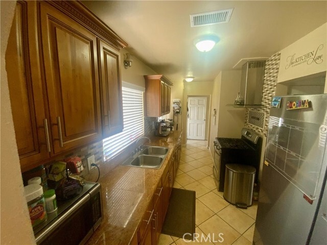 Building Photo - 206 E Raymond St