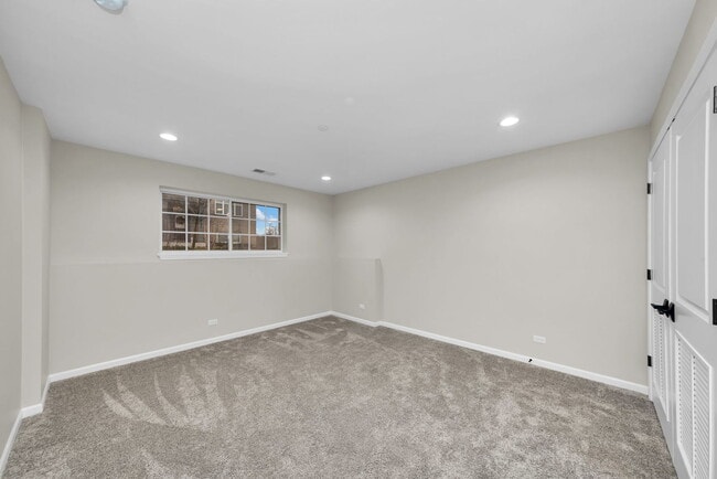 Building Photo - 30W136 Wheeler Cir