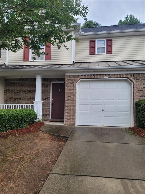 Primary Photo - 228 Fox Creek Blvd
