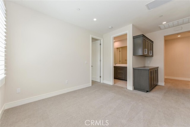 Building Photo - 121 Linda Vis