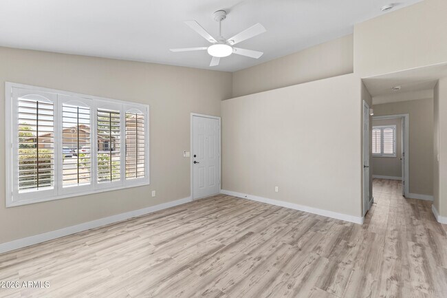 Building Photo - 16723 N 160th Ave