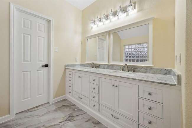 Building Photo - 5414 Fairtide Dr