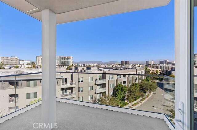 Building Photo - 3600 Rivington