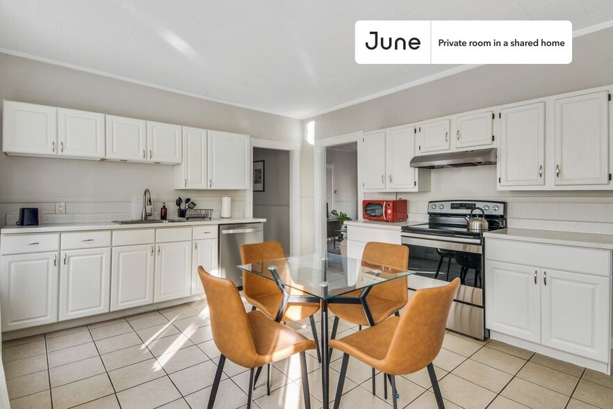 Building Photo - Room in Shared 3 bed/1 bath home in Somerville