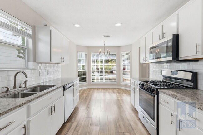 Building Photo - 1612 Sylvia Ln