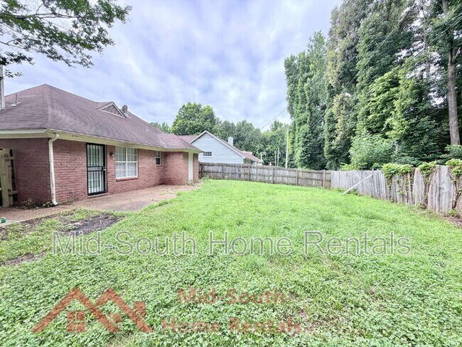 Building Photo - 4473 Cleopatra Cove N