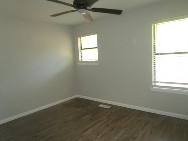 Building Photo - 1968 Gion St