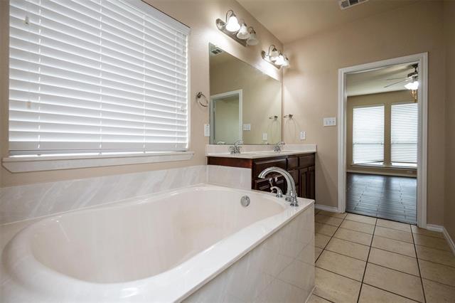 Building Photo - 7607 Yearling Way