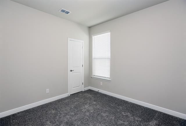 Building Photo - 708 Castlebar Ct