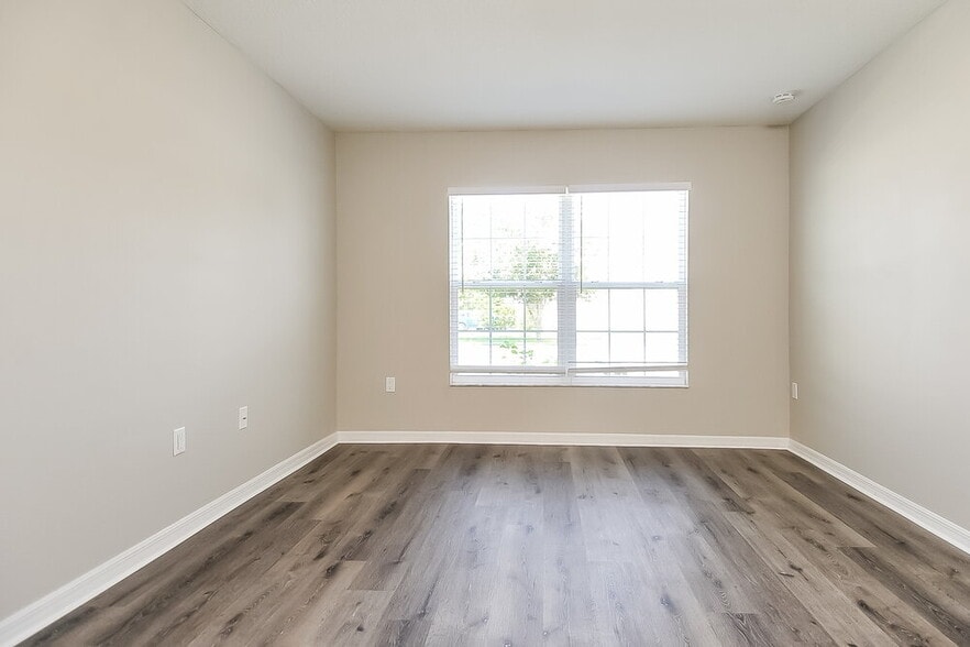 Building Photo - 1201 Sheridan Bay Dr