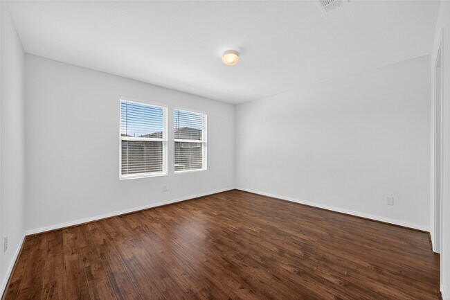 Building Photo - 2730 Skyview Silver Dr