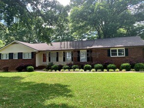 Building Photo - 216 Ginger Cake Rd