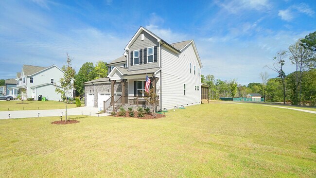 Building Photo - 329 Sparrow Rdg Dr
