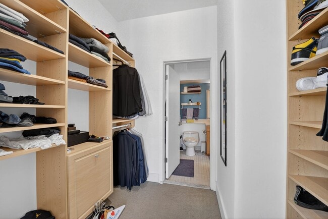 Building Photo - Modern 2BR Condo with Parking Included in Columbia Heights. Walkable Location!