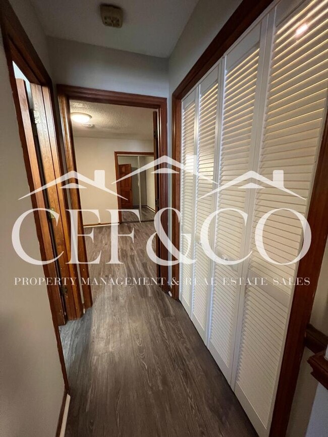 Building Photo - 22-B Rachel Ct