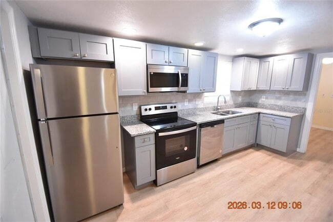 Building Photo - 1106 E Seneca Ave