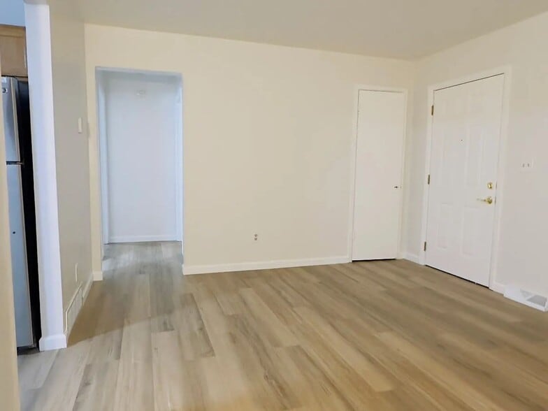 Building Photo - 2653 Lafayette St