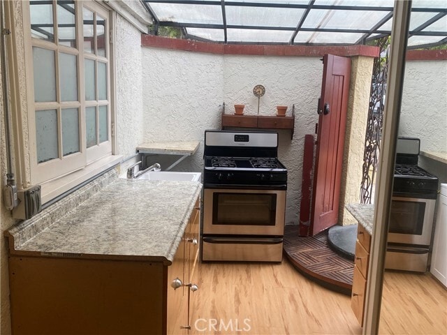 Building Photo - 274 Diamond St