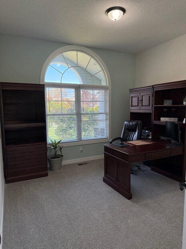 Building Photo - 6808 Verandah Ln