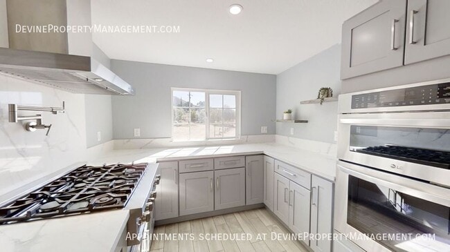 Building Photo - 15130 Chevy Ln