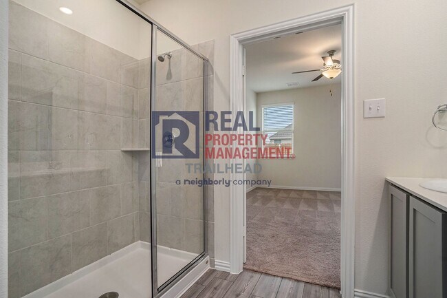 Building Photo - Charming 3-Bedroom Home in Desirable Neighborhood!