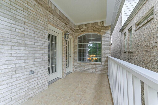 Building Photo - 5453 Fairdale Ln