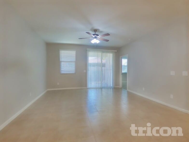 Building Photo - 13283 N 144th Ln