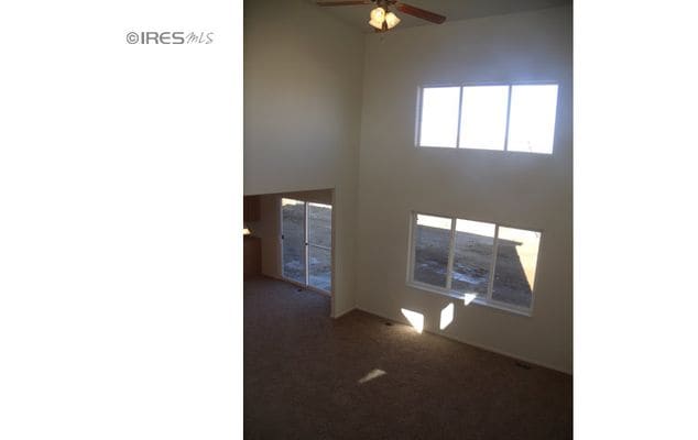 Building Photo - 427 Bow Creek Ln