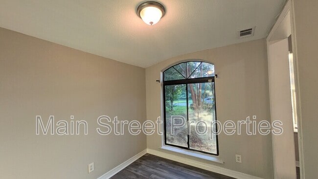 Building Photo - 3500 W Cervantes St