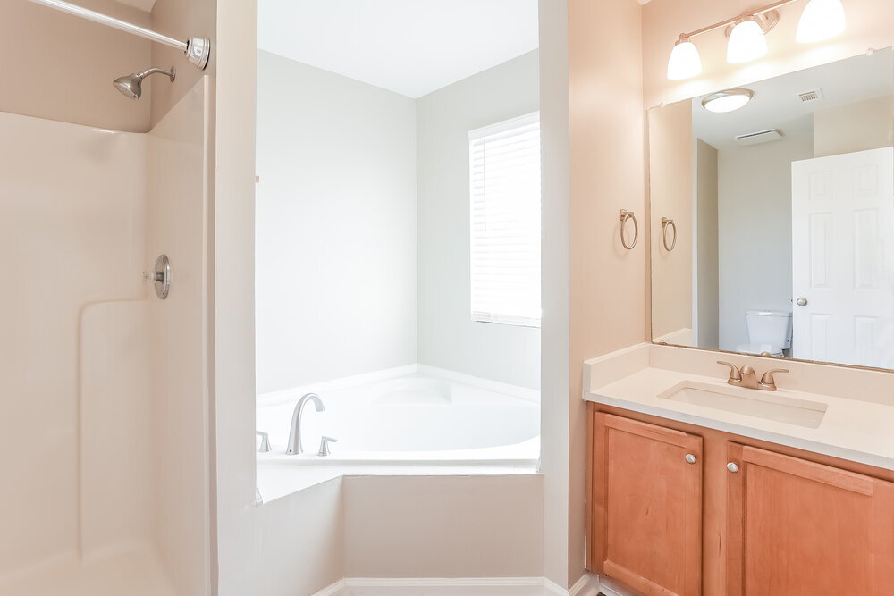 Building Photo - 5480 Sierra Trl